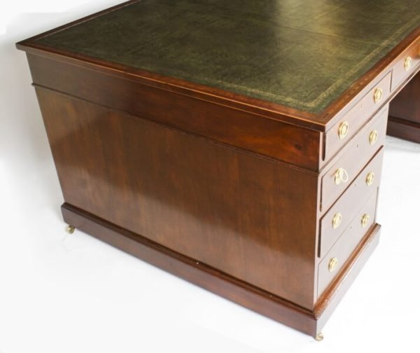Antique 1.8meters George III Mahogany Partners Pedestal Desk - Image 4