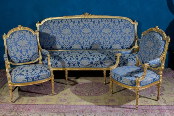 Elegant French 19th Century Gilt Living Room Suite - Image 3