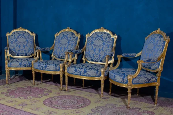 Elegant French 19th Century Gilt Living Room Suite - Image 2