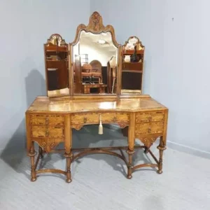 Antique Queen Anne style dressing table Pretoria