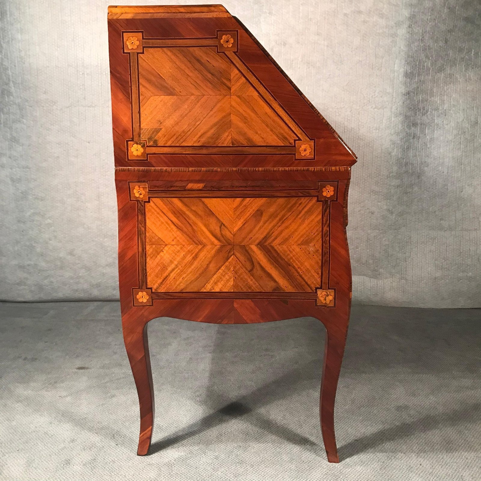Louis XV Walnut Marquetry Secretaire, France c. 1770 - Image 4