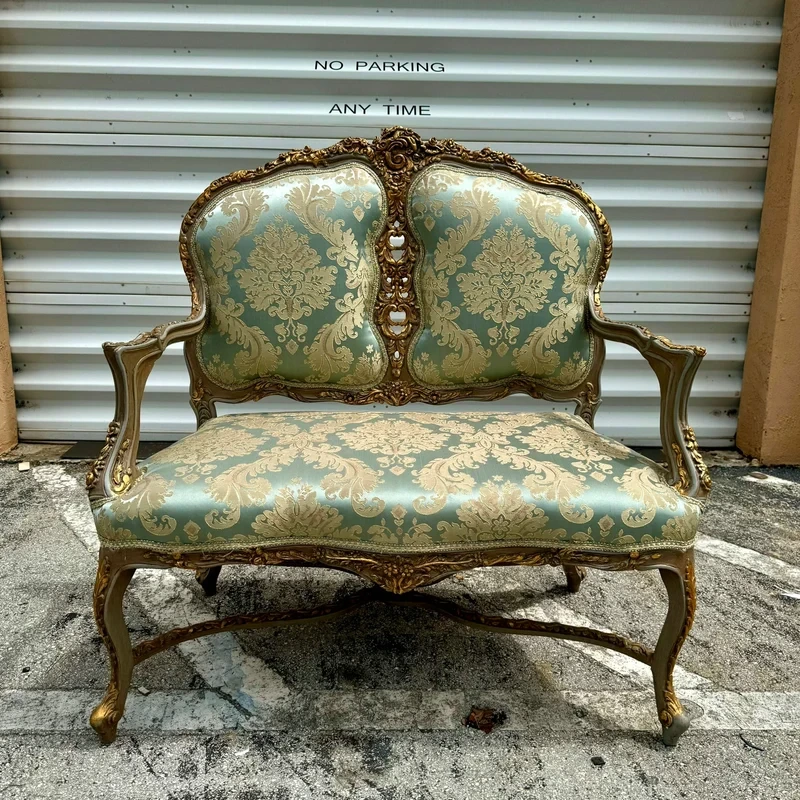 Antique French Baroque Settee with Gold Leaf Detailing - Image 4